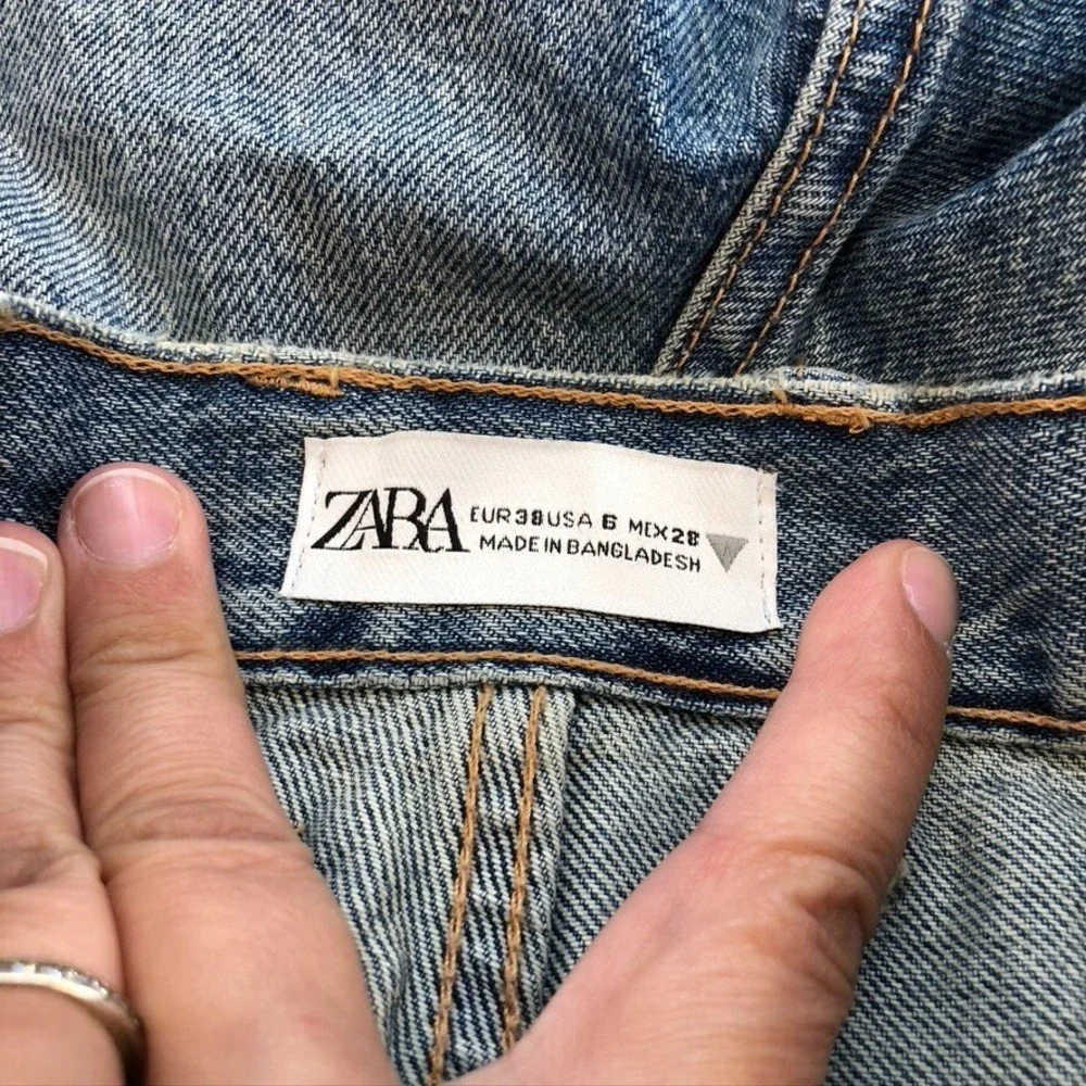 Zara Distressed Cut Off Jean Shorts Womens 38 6 Blue Denim Festival Ripped Beach